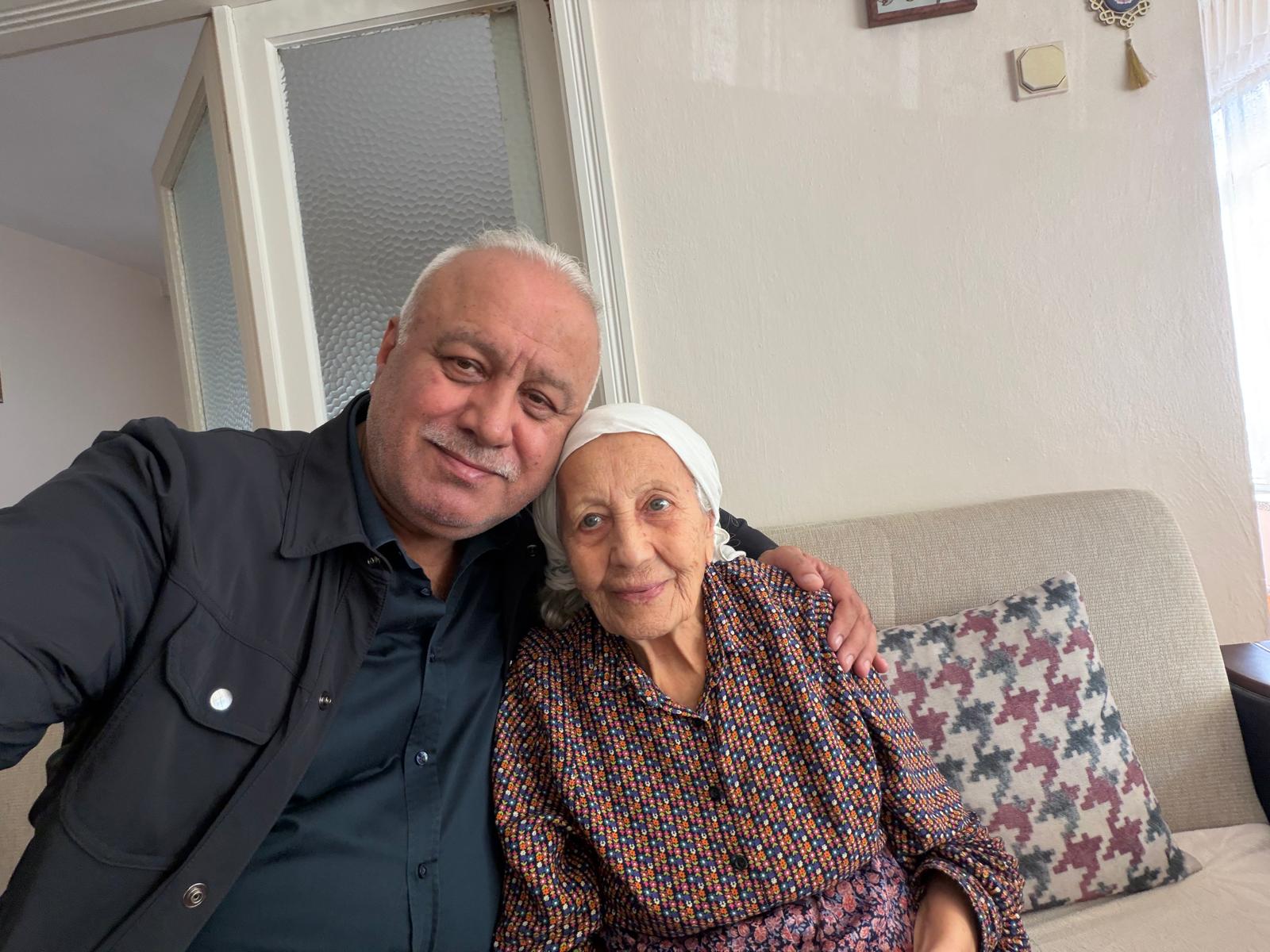 Muzaffer Kabacan’dan ilkokul öğretmenine vefa ziyareti