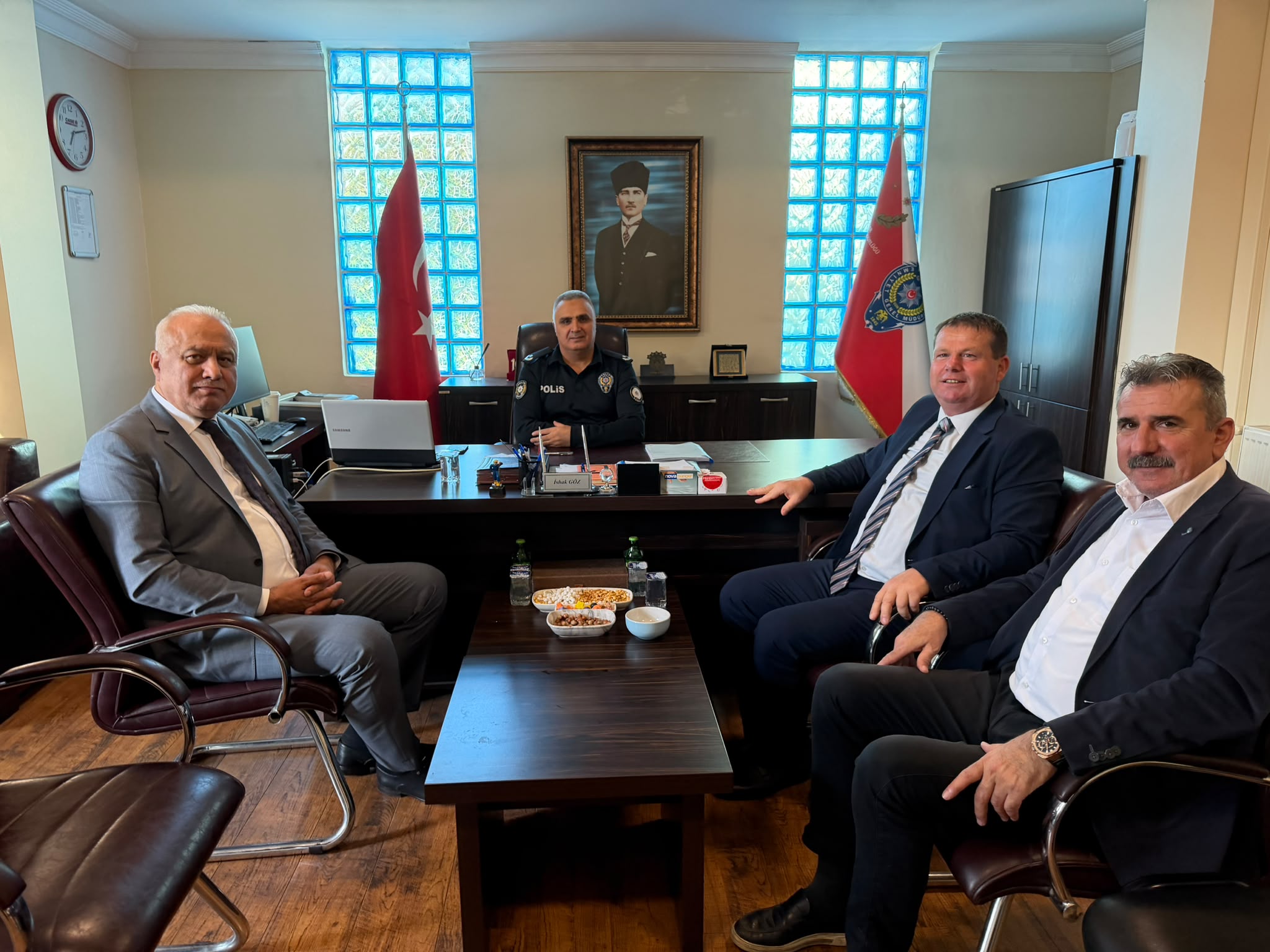 Erenler İlçe Emniyet Müdürü İshak Göz’e ziyaret