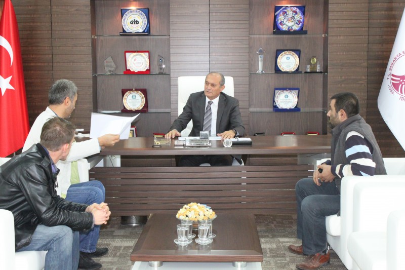 Dükkanı Mühürlenen Dağdibi Mahallesi Esnafı Alişan’ı Ziyaret Etti