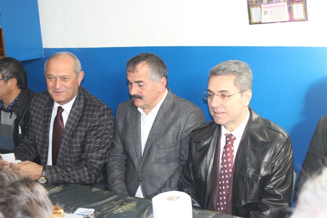 Arifiye Kaymakamı Adem Yazıcı, Belediye Başkanı İsmail Karakullukçu ve SESOB Başkanı Hasan Alişan Ar