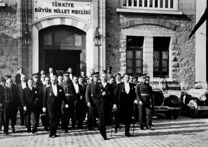 29 EKİM CUMHURİYET BAYRAMIMIZ KUTLU OLSUN